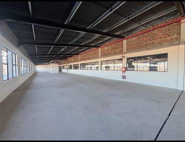 250M² OFFICE TO LET IN SIR LOWRYS PASS